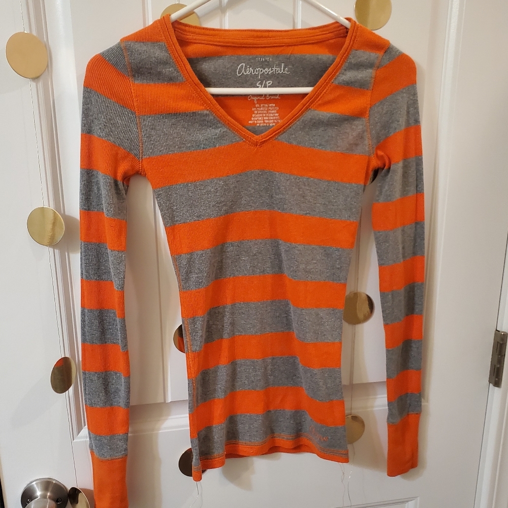 Aeropostale long sleeve shirt.